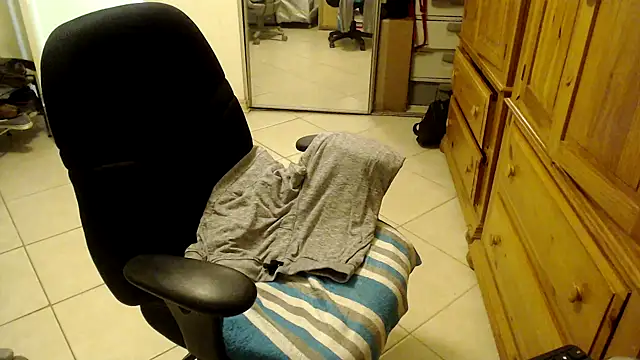 Snapshot of joeydee1 chatting on February 16, 2025, 3:59 pm joeydee1 online show from February 16, 2025, 3:59 pm
