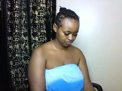 Snapshot of Candii_wet_ chatting on September 24, 2025, 11:19 pm Candii wet  online show from September 24, 2025, 11:19 pm