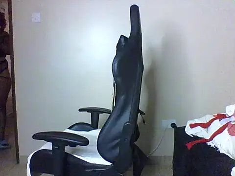 Snapshot of Candii_wet_ chatting on October 24, 2025, 10:00 am Candii wet  online show from October 24, 2025, 10:00 am