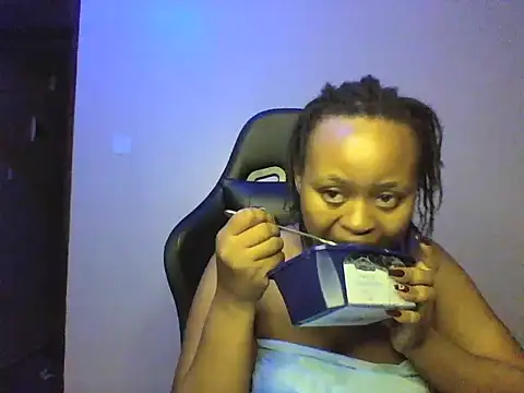 Candii wet  online show from February 6, 2026, 12:48 am