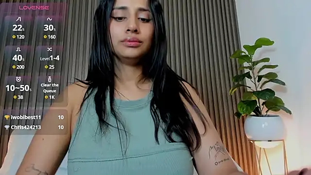 Snapshot of venuz_lee chatting on January 22, 2025, 4:44 pm venuz lee online show from January 22, 2025, 4:44 pm