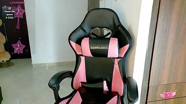 Abby tits online show from April 12, 2026, 7:08 pm