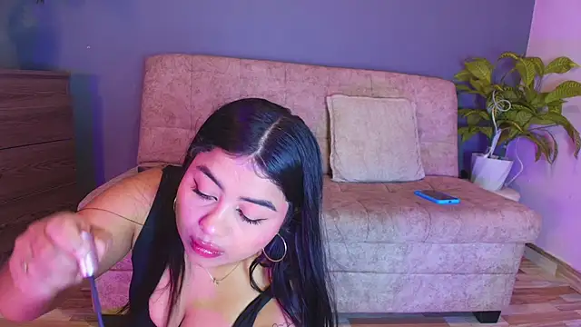 Snapshot of jade_brunnette chatting on May 20, 2026, 8:15 pm jade brunnette online show from May 20, 2026, 8:15 pm