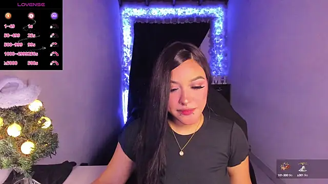 Snapshot of Mariana_Hasper_ chatting on January 5, 2025, 12:20 am Mariana Hasper  online show from January 5, 2025, 12:20 am