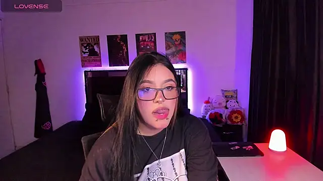 Snapshot of Mariana_Hasper_ chatting on February 12, 2026, 2:17 am Mariana Hasper online show from February 12, 2026, 2:17 am