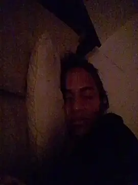 AlexaWarner online show from December 4, 2025, 5:43 pm