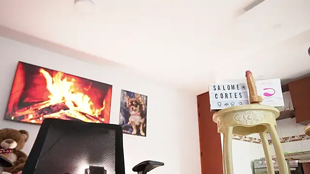 salome cortes26 online show from March 11, 2025, 5:02 pm