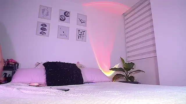 Snapshot of cattaleya02 chatting on December 1, 2025, 10:59 pm cattaleya02 online show from December 1, 2025, 10:59 pm