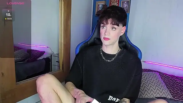 VladHellsing4 online show from February 26, 2025, 2:25 pm