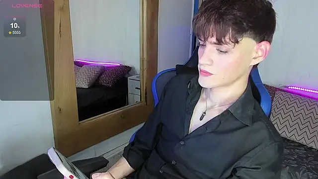 VladHellsing4 online show from March 17, 2025, 2:01 pm