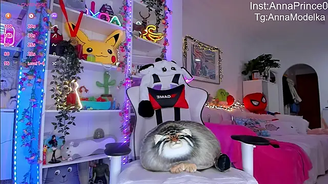 Anna Prince online show from March 22, 2025, 6:33 am