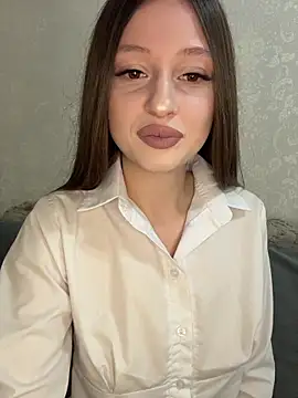 Kimsweet7 online show from December 22, 2025, 6:27 pm