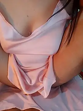 Leva laddy online show from March 13, 2025, 1:32 am