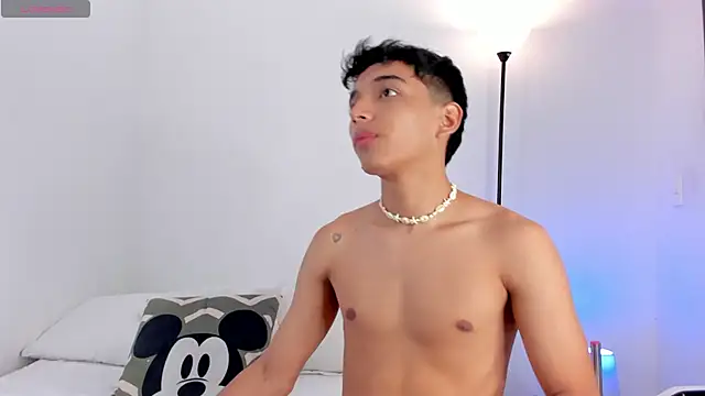 Snapshot of mike_tylor01 chatting on October 2, 2025, 2:46 pm mike tylor01 online show from October 2, 2025, 2:46 pm