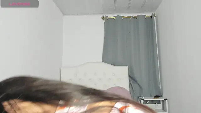 Loren parissi online show from December 17, 2024, 3:17 am