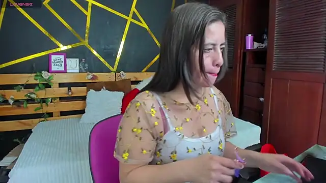 kathina giraldo online show from October 20, 2025, 1:00 pm