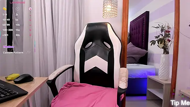 kaylin jann online show from March 3, 2025, 10:42 pm