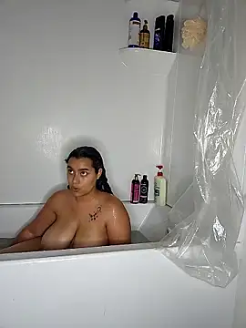 cinnaminnie online show from March 20, 2026, 2:44 pm