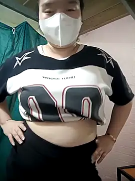 Thomgdee online show from April 14, 2026, 2:06 am