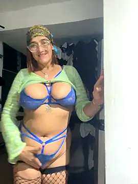 Snapshot of anastasia_and_jordan chatting on November 22, 2025, 9:19 am anastasia and jordan online show from November 22, 2025, 9:19 am