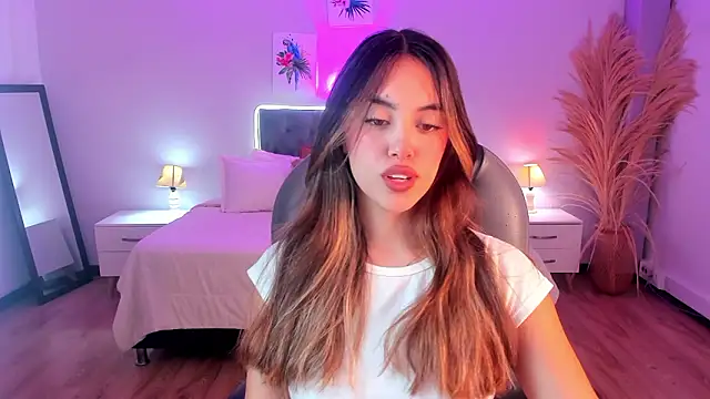  Charlotte evans 1 online show from February 8, 2026, 2:31 pm