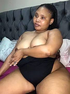 Snapshot of Anaelle24 chatting on May 22, 2026, 7:26 am Anaelle24 online show from May 22, 2026, 7:26 am