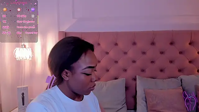 mia schwarz online show from September 19, 2025, 10:10 pm