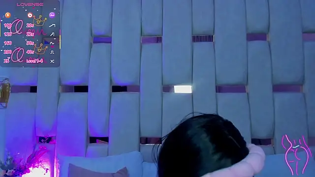 mia schwarz online show from February 20, 2026, 8:42 pm