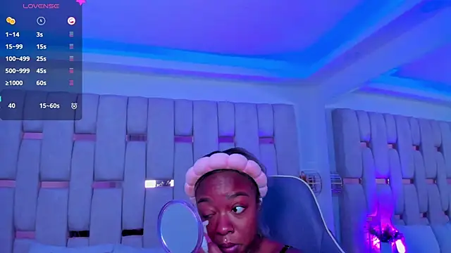 mia schwarz online show from April 11, 2026, 7:51 pm