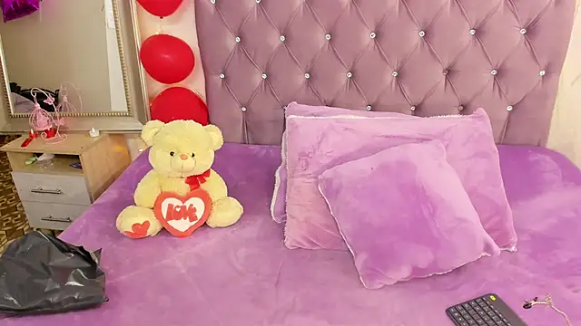 Snapshot of Kharla_Marin chatting on March 9, 2025, 2:50 am Kharla Marin online show from March 9, 2025, 2:50 am