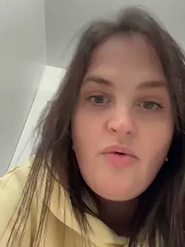 Snapshot of Quinnrose0420 chatting on January 1, 2025, 11:40 pm Quinnrose0420 online show from January 1, 2025, 11:40 pm