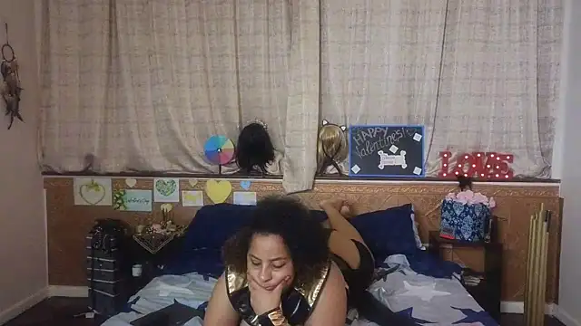 Snapshot of CleopatraYourRoyalAffair chatting on February 6, 2025, 8:13 pm CleopatraYourRoyalAffair online show from February 6, 2025, 8:13 pm