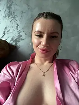 MayaMR online show from June 3, 2026, 2:33 pm