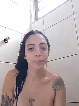 Snapshot of Sweet-diamondxxx chatting on December 26, 2024, 1:10 pm Sweet-diamondxxx online show from December 26, 2024, 1:10 pm