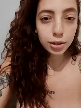 Snapshot of Sweet-diamondxxx chatting on January 26, 2025, 1:47 pm Sweet-diamondxxx online show from January 26, 2025, 1:47 pm