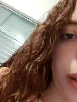 Snapshot of Sweet-diamondxxx chatting on January 29, 2025, 9:39 pm Sweet-diamondxxx online show from January 29, 2025, 9:39 pm