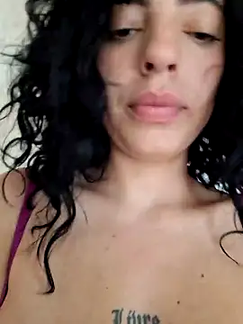 Snapshot of Sweet-diamondxxx chatting on September 9, 2025, 2:38 pm Sweet-diamondxxx online show from September 9, 2025, 2:38 pm