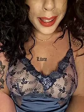 Snapshot of Sweet-diamondxxx chatting on October 3, 2025, 10:40 pm Sweet-diamondxxx online show from October 3, 2025, 10:40 pm