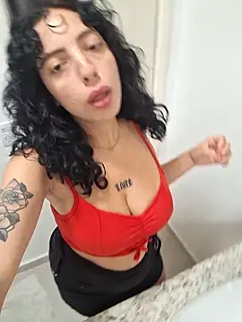 Sweet-diamondxxx online show from December 22, 2025, 2:36 pm