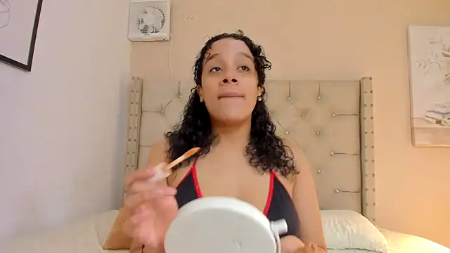 vanesasexyhot21 online show from April 8, 2026, 2:22 am