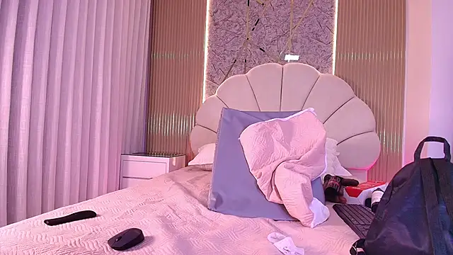 aisha sh online show from November 11, 2025, 12:05 pm