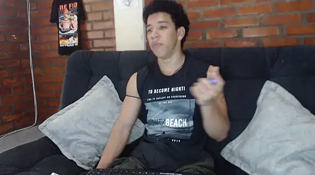 Snapshot of ethan_noir chatting on January 4, 2025, 8:59 pm ethan noir online show from January 4, 2025, 8:59 pm