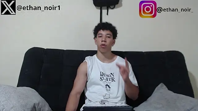 Snapshot of ethan_noir chatting on March 19, 2025, 8:22 pm ethan noir online show from March 19, 2025, 8:22 pm