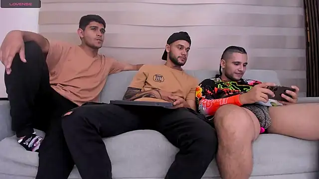 hot day online show from January 18, 2025, 1:41 am