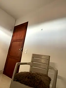 Im Amelia online show from December 13, 2025, 9:20 pm