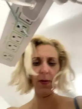 degiggxxx online show from September 9, 2025, 1:49 am