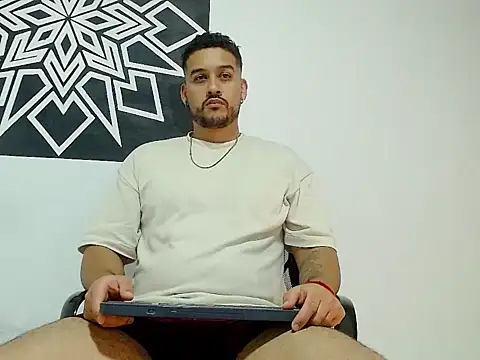 Snapshot of _CHRIS-DENNIS_ chatting on April 9, 2026, 2:11 am CHRIS-DENNIS online show from April 9, 2026, 2:11 am