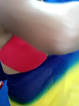 Snapshot of Savita_hotmom chatting on November 18, 2025, 4:33 pm Savita hotmom online show from November 18, 2025, 4:33 pm