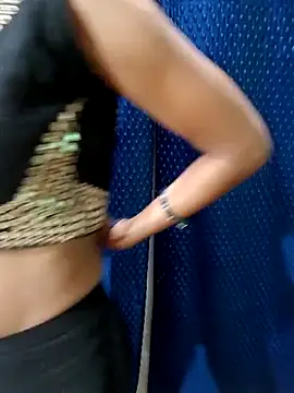 Savita hotmom online show from March 24, 2026, 5:40 pm