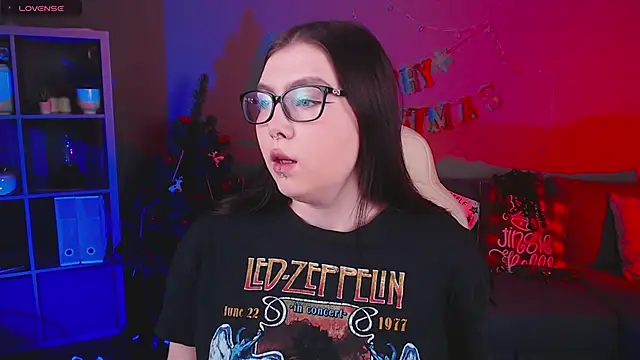 Snapshot of Arizonaa_Muse chatting on December 19, 2024, 12:23 pm Arizonaa Muse online show from December 19, 2024, 12:23 pm